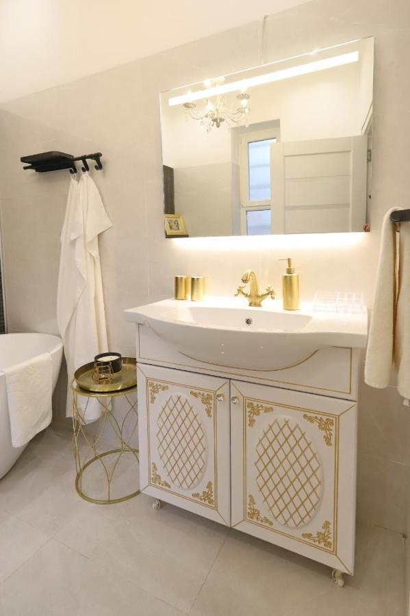 אורדאה Central Luxury Apartments מראה חיצוני תמונה